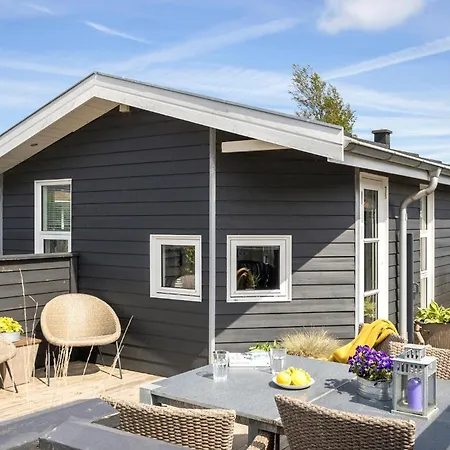Holiday home Amazing In With Kitchen