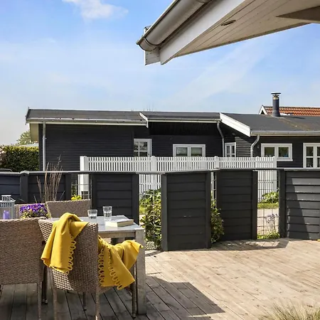 Holiday home Amazing In With Kitchen