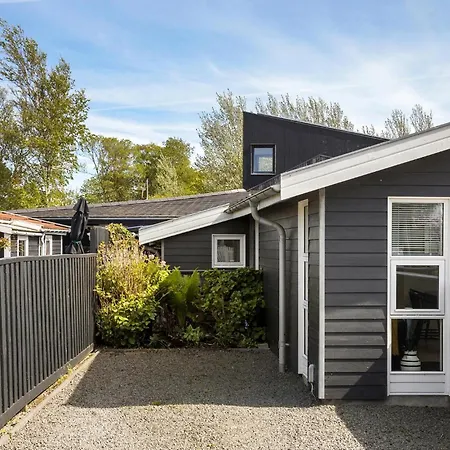 2 Bedroom Stunning In